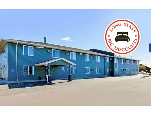 Love Hotels Staples by OYO at HWY 10 MN hotel detail image 2