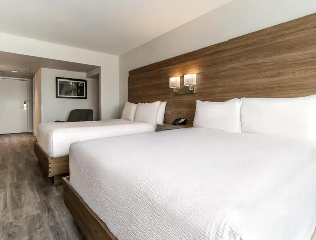 Atrium Hotel Vancouver hotel detail image 4