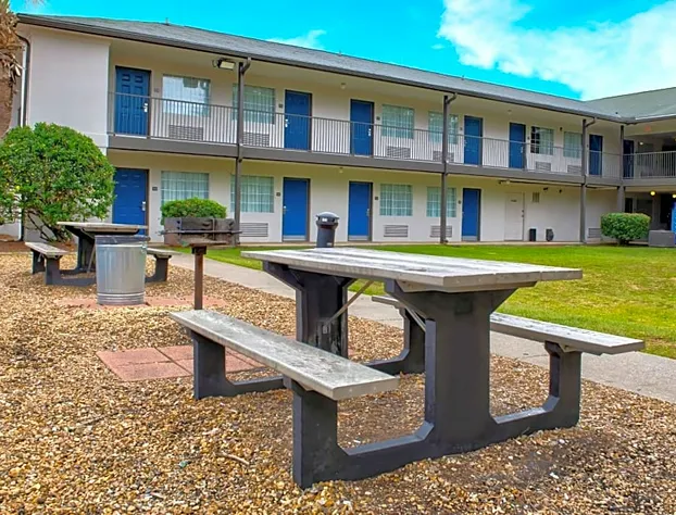 Studio 6 Pascagoula, MS hotel detail image 3