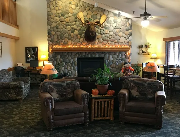 Moose Lake Lodge & Suites hotel detail image 2