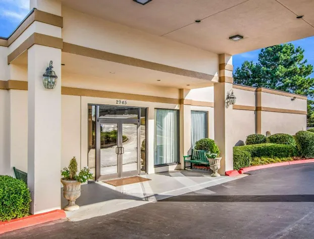 Quality Inn Suwanee I-85 hotel detail image 2