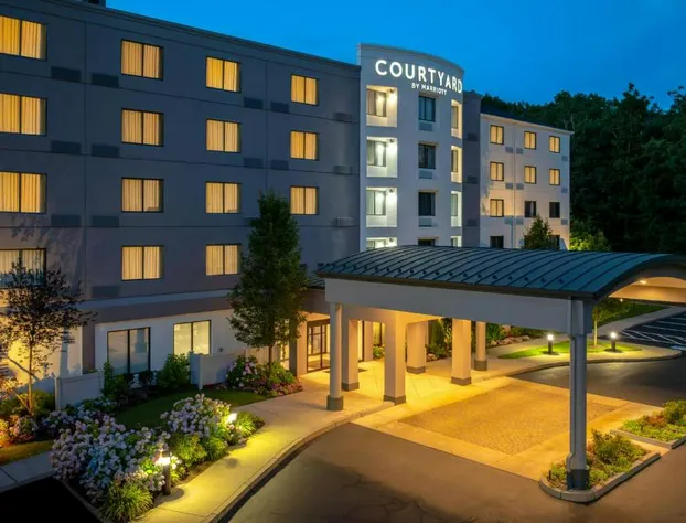 Courtyard by Marriott Providence Lincoln hotel detail image 1