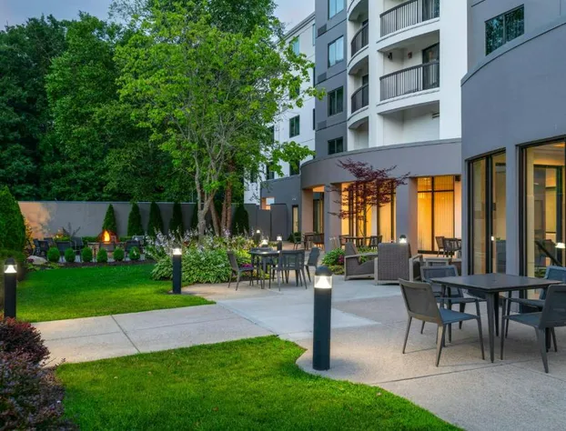 Courtyard by Marriott Providence Lincoln hotel detail image 3