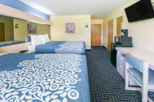 Days Inn & Suites by Wyndham Pryor hotel detail image 4