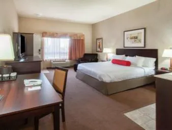 Ramada by Wyndham Camrose hotel detail image 4