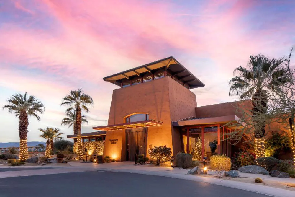 Hilton Grand Vacations Club Palm Desert hotel hero