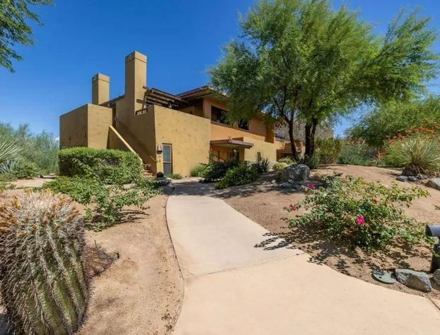 Hilton Grand Vacations Club Palm Desert hotel detail image 2