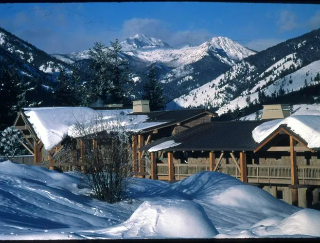Sun Mountain Lodge hotel detail image 3