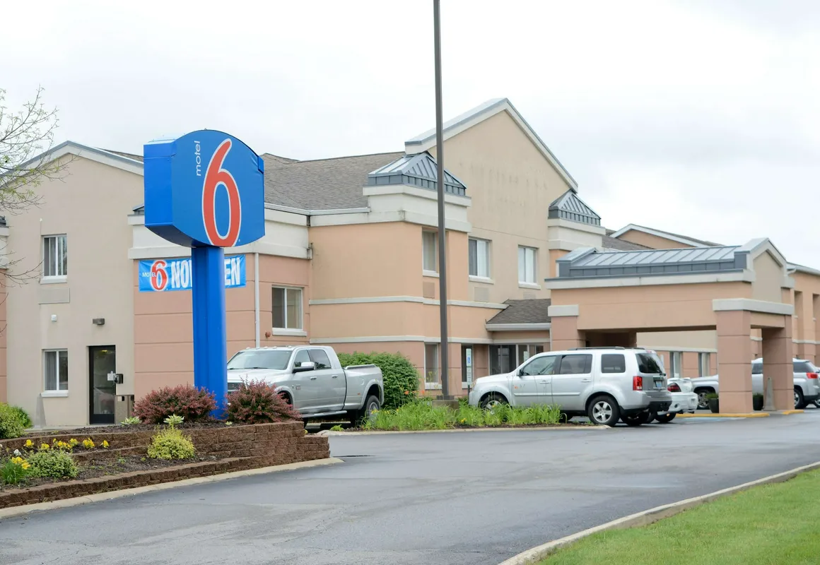 Motel 6 Anderson, IN - Indianapolis hotel hero