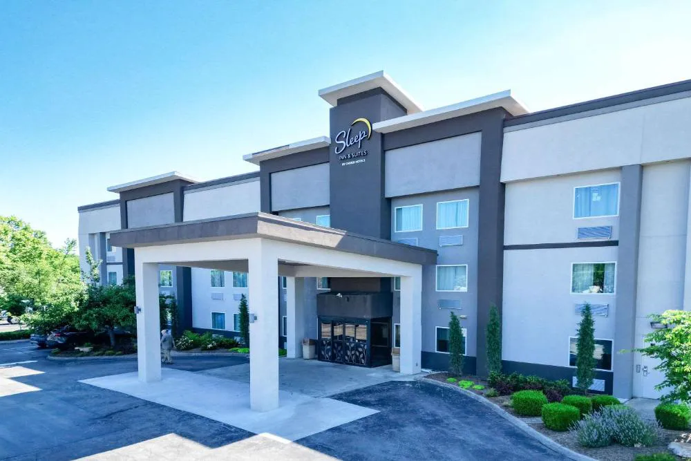 Sleep Inn & Suites Knoxville West hotel hero