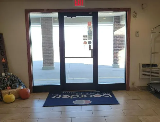 Boarders Inn & Suites by Cobblestone Hotels – Broken Bow hotel detail image 2