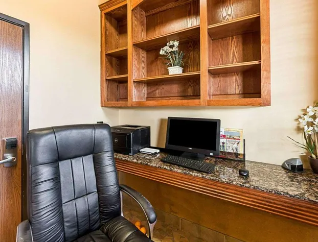 Comfort Suites McAllen Airport and La Plaza Mall hotel detail image 3
