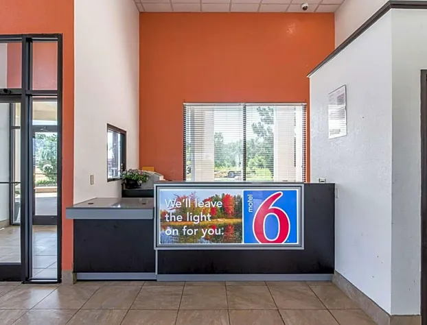 Super 8 by Wyndham Kannapolis hotel detail image 4