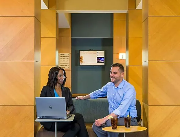 DoubleTree by Hilton Chicago - Arlington Heights hotel detail image 2