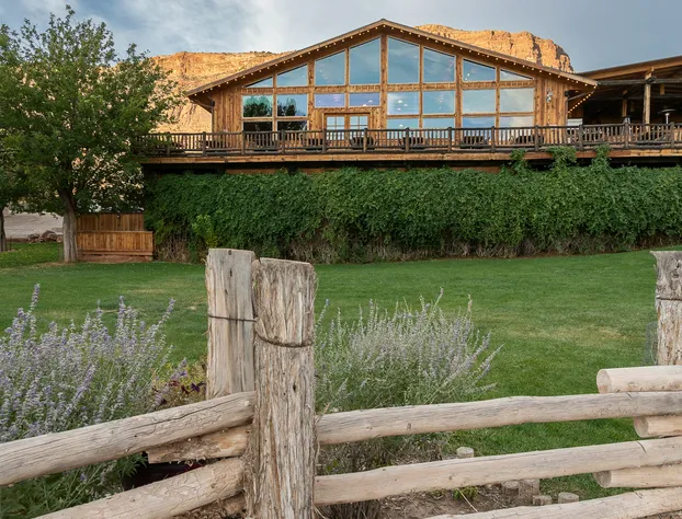 Red Cliffs Lodge Moab hotel detail image 2