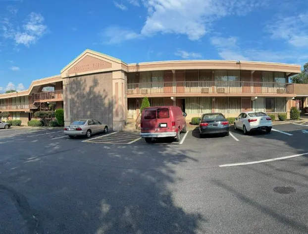 Travelers Inn hotel detail image 1