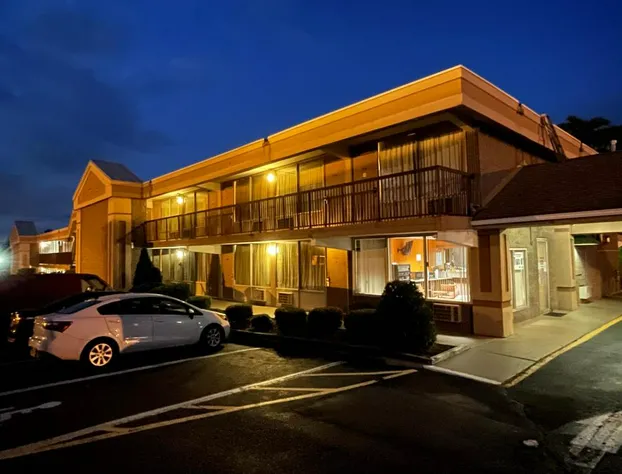 Travelers Inn hotel detail image 1