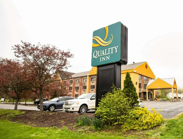 Quality Inn Cromwell - Middletown hotel detail image 1