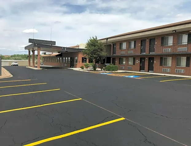 Econo Lodge Salina Scenic Route 89 & I-70 hotel detail image 1