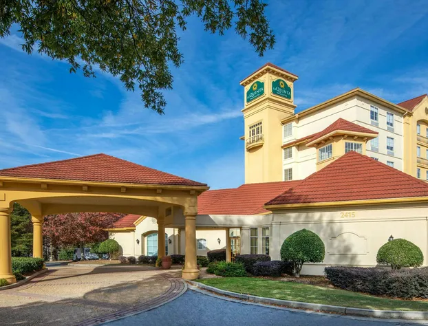 La Quinta Inn & Suites by Wyndham Atlanta Ballpark/Galleria hotel detail image 2