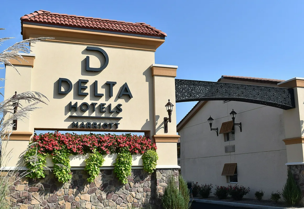 Delta Hotels by Marriott Indianapolis East hotel hero