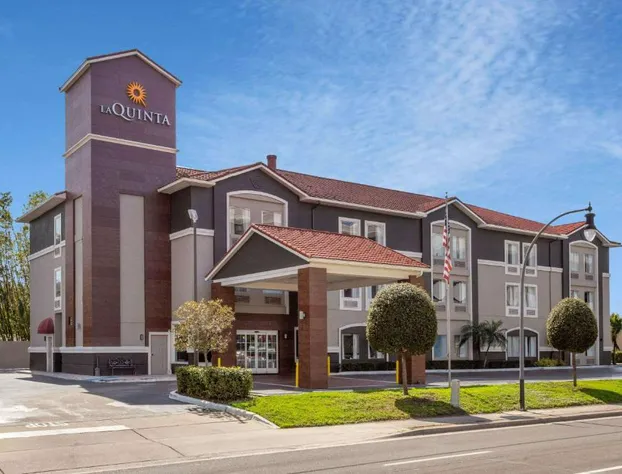 La Quinta Inn & Suites by Wyndham Tampa Bay Area-Tampa South hotel detail image 1