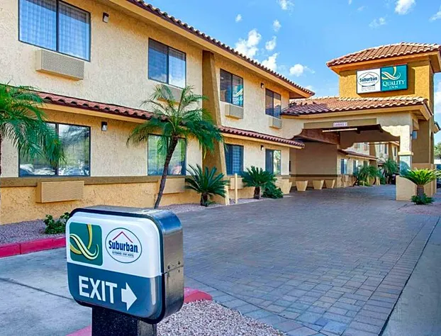 Quality Inn Phoenix Scottsdale West hotel detail image 2