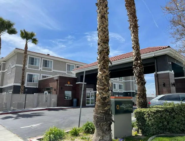 La Quinta Inn & Suites by Wyndham Hesperia Victorville hotel detail image 3