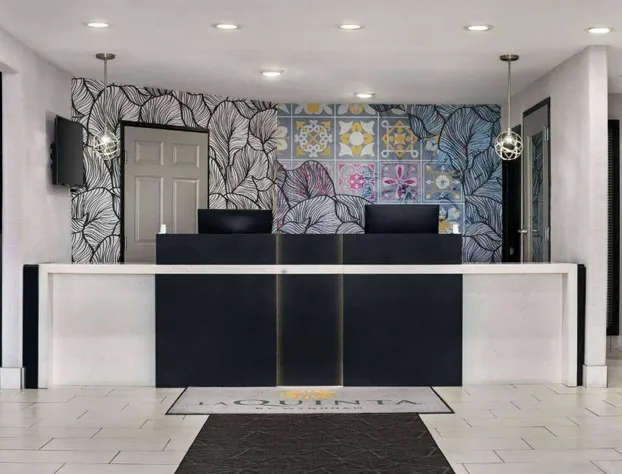 La Quinta Inn & Suites by Wyndham Hesperia Victorville hotel detail image 4