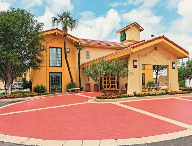 La Quinta Inn by Wyndham San Antonio Lackland hotel detail image 2