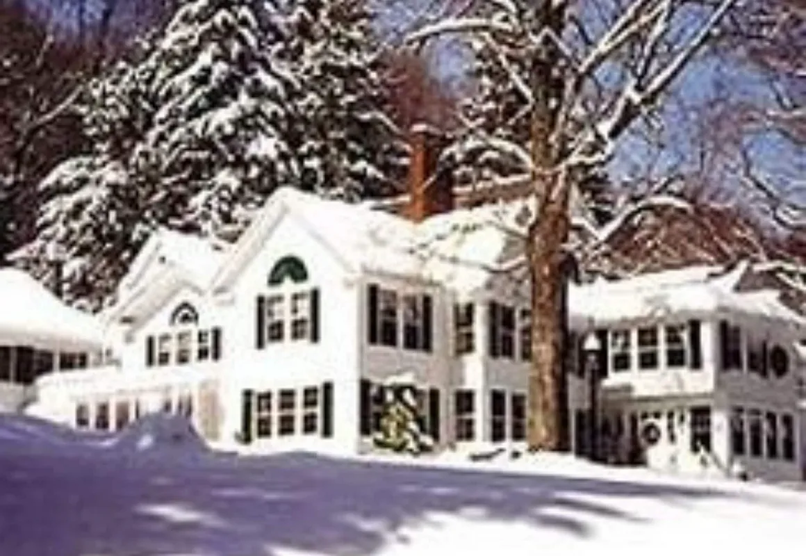 Arlington's West Mountain Inn hotel hero