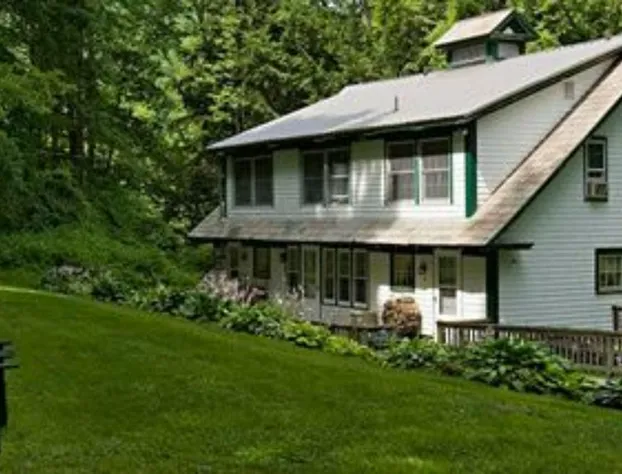 Arlington's West Mountain Inn hotel detail image 2