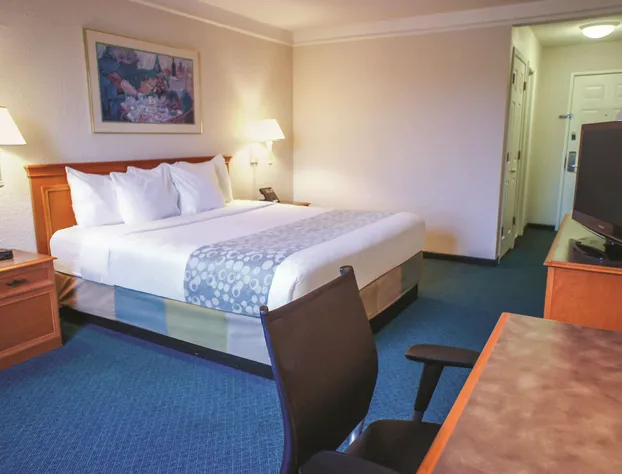 La Quinta Inn by Wyndham Moline Airport hotel detail image 4