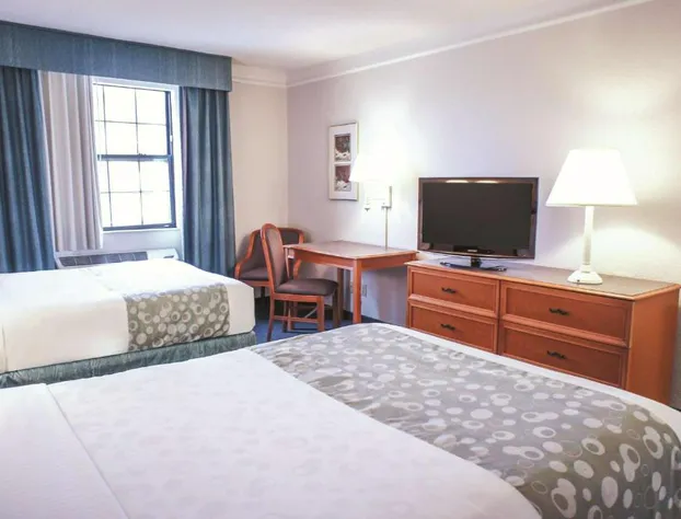 La Quinta Inn by Wyndham Moline Airport hotel detail image 1