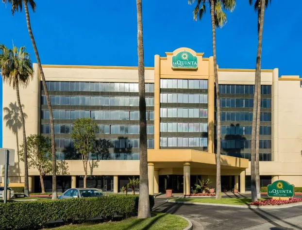 La Quinta Inn & Suites by Wyndham Buena Park hotel detail image 2