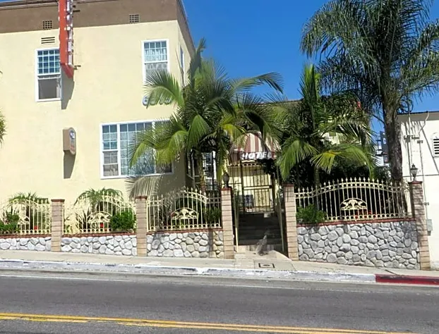 Trylon Hotel - Hollywood hotel detail image 3