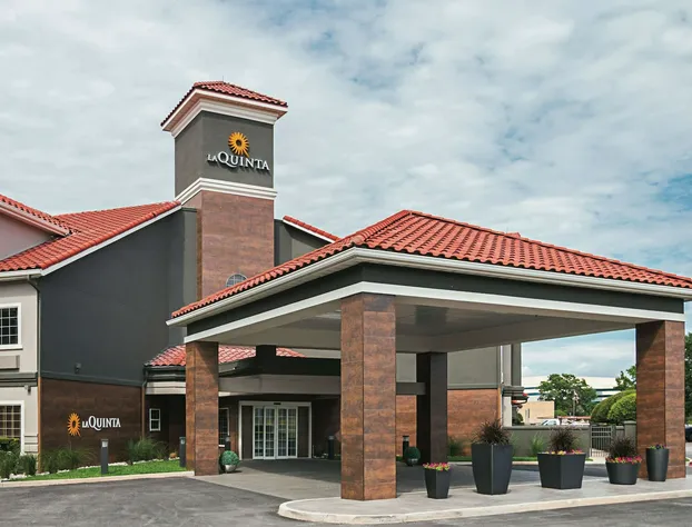 La Quinta Inn & Suites by Wyndham Fort Worth North hotel detail image 4
