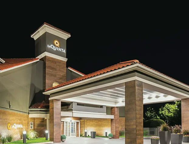La Quinta Inn & Suites by Wyndham Fort Worth North hotel detail image 4