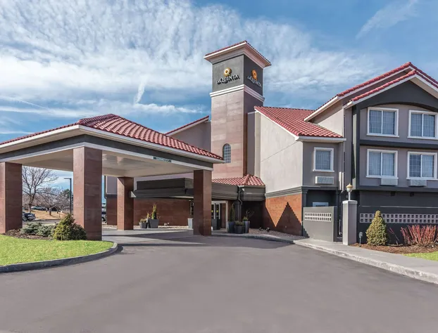 La Quinta Inn & Suites by Wyndham Denver Tech Center hotel detail image 1