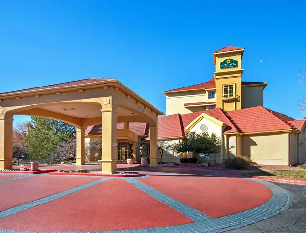 La Quinta Inn & Suites by Wyndham Albuquerque West hotel detail image 1