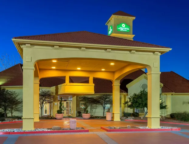 La Quinta Inn & Suites by Wyndham Albuquerque West hotel detail image 2