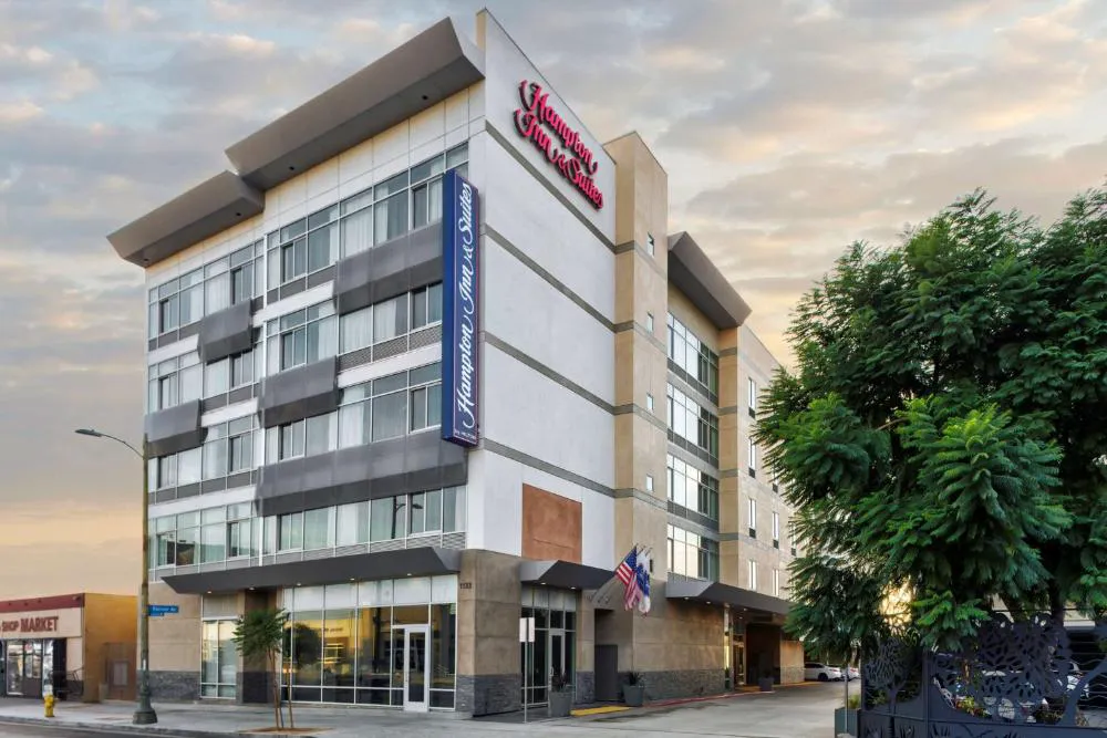 Hampton Inn & Suites Los Angeles/Hollywood hotel hero