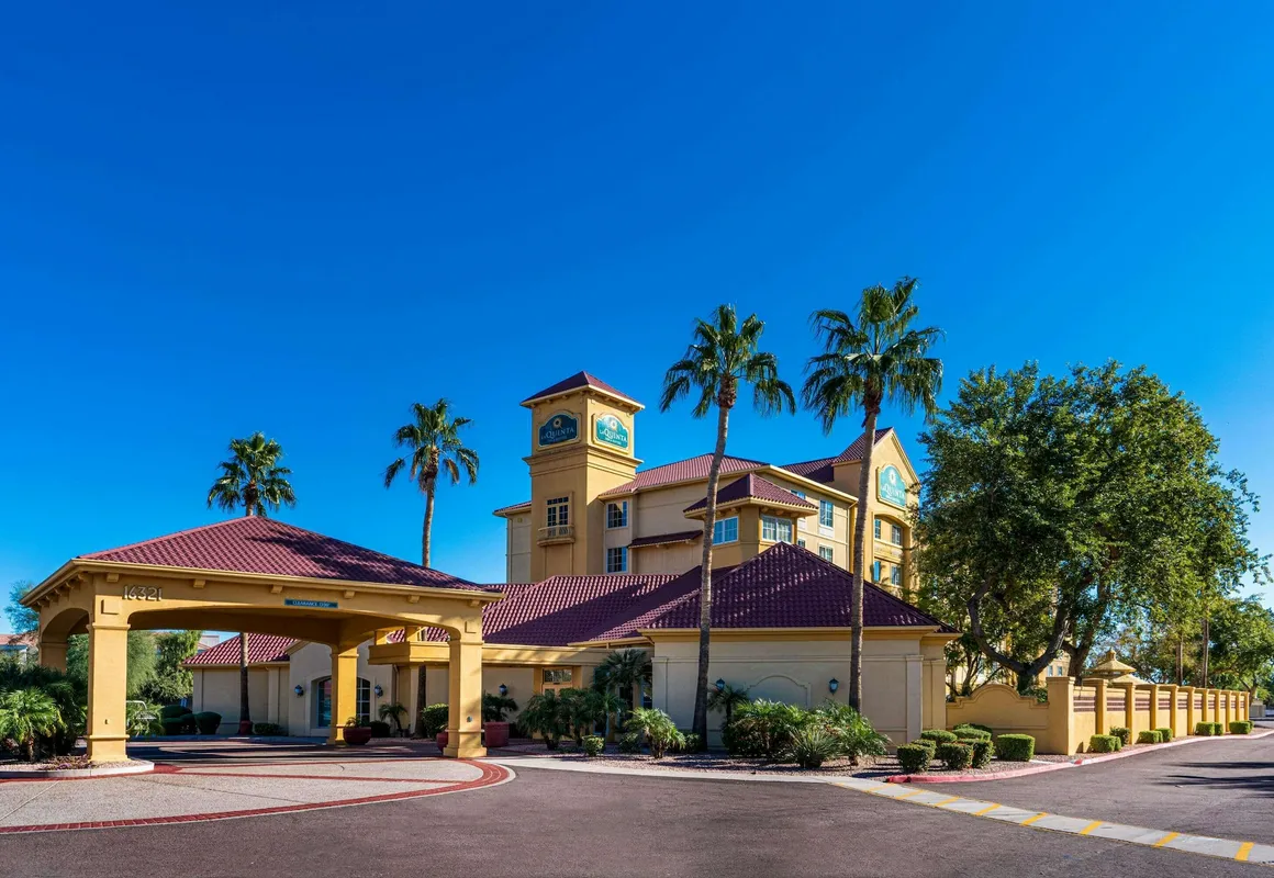 La Quinta Inn & Suites by Wyndham Phoenix West Peoria hotel hero