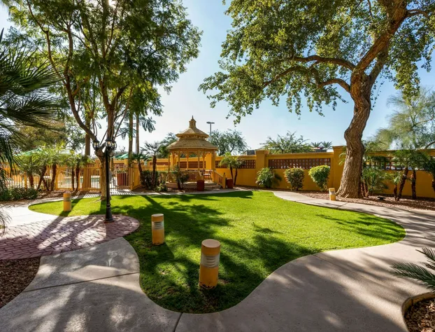 La Quinta Inn & Suites by Wyndham Phoenix West Peoria hotel detail image 3