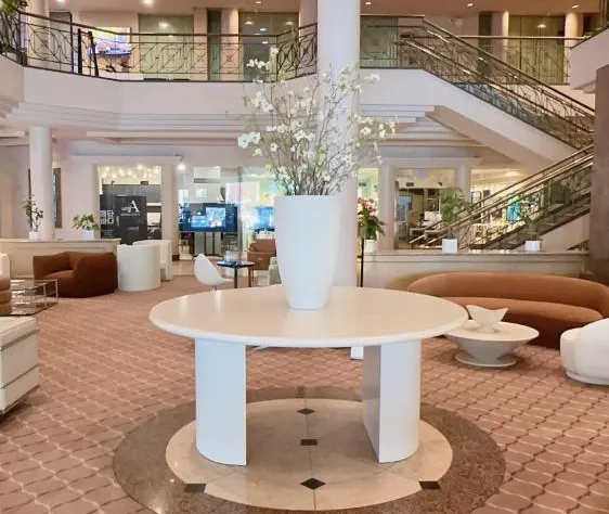 Oxford Palace Hotel And Galleria hotel detail image 4