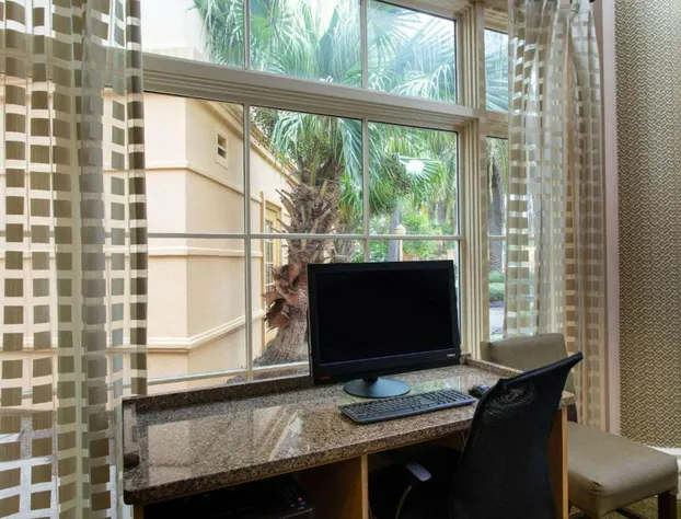 La Quinta Inn & Suites by Wyndham Jacksonville Butler Blvd hotel detail image 1