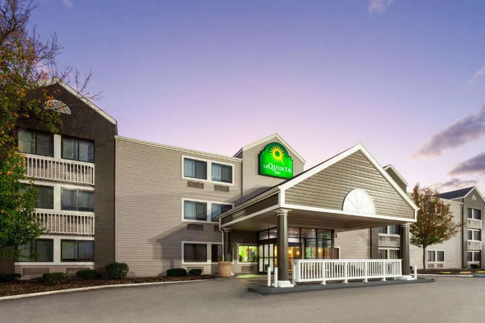 La Quinta Inn by Wyndham Cleveland Independence hotel hero