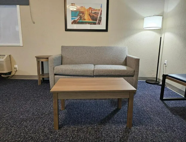 Baymont by Wyndham Davenport hotel detail image 4