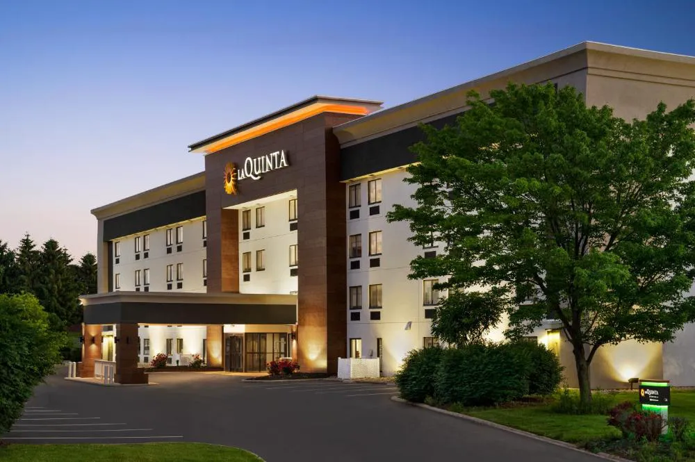 La Quinta Inn by Wyndham Columbus Dublin hotel hero