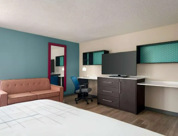 La Quinta Inn by Wyndham Columbus Dublin hotel detail image 3